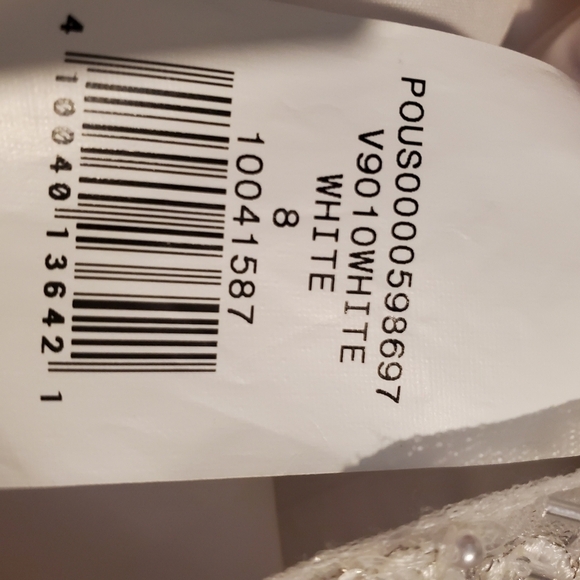 David's Bridal Empire Waist A-Line Wedding Dress - Picture 11 of 16